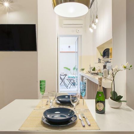 Piazza Martiri Apartment Кальяри Экстерьер фото